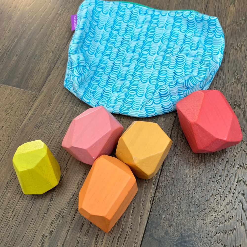 Lovevery Solid Wood Stacking Boulder Blocks and Storage Pouch